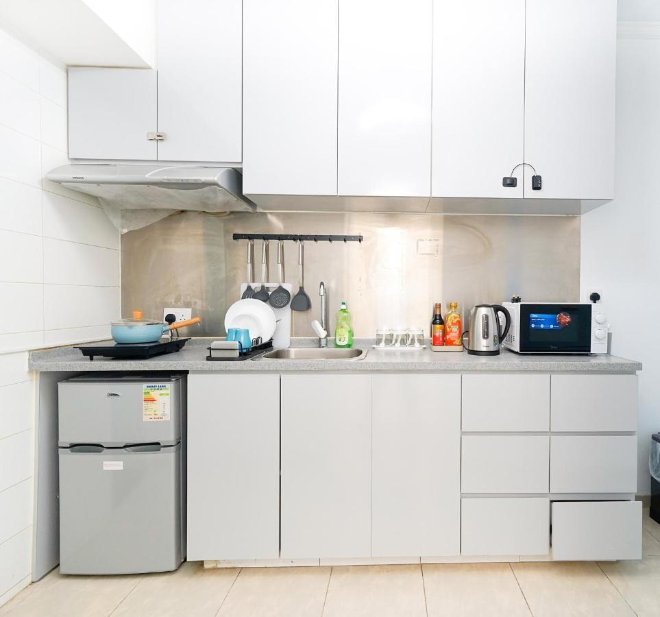 Shared Dormitory Wan Chai Road 187 Hong Kong Exterior photo